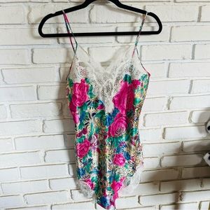 Victoria’s Secret VTG 90s Floral Print Slip Dress